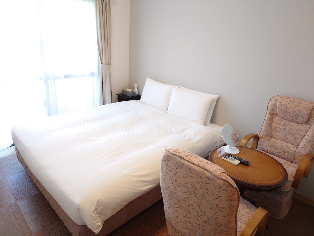 hotel cosmos shintoshin naha omoromachi