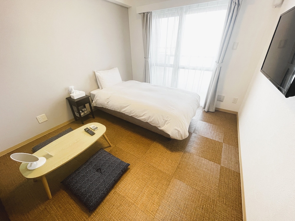 hotel cosmos shintoshin naha omoromachi