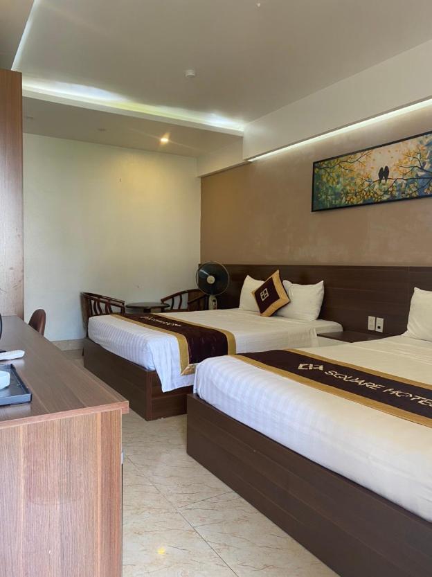 square hotel