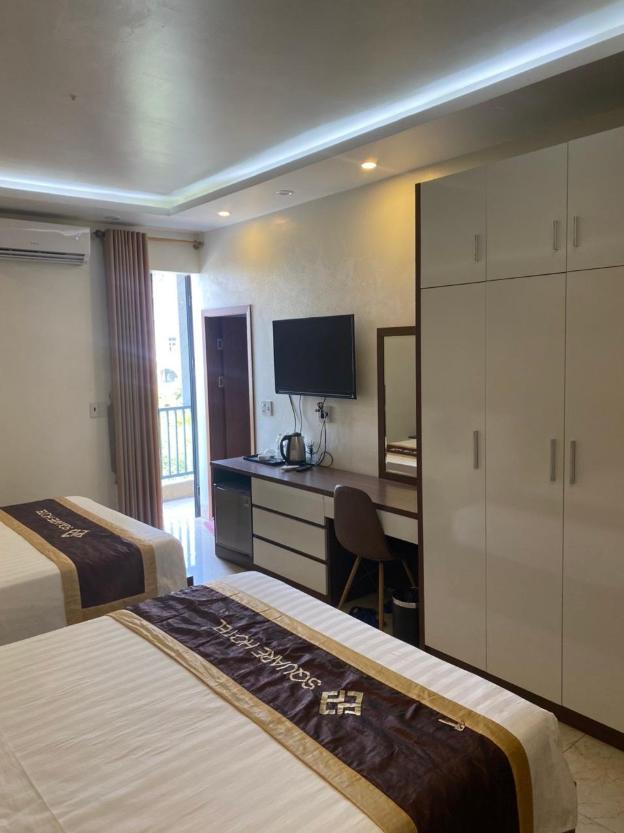 square hotel
