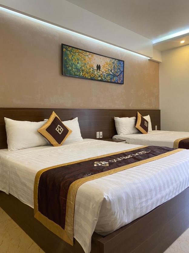 square hotel
