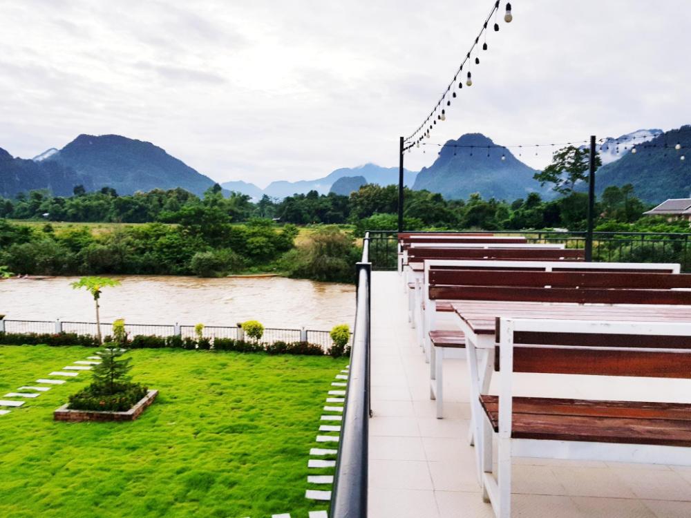 simon riverside hotel