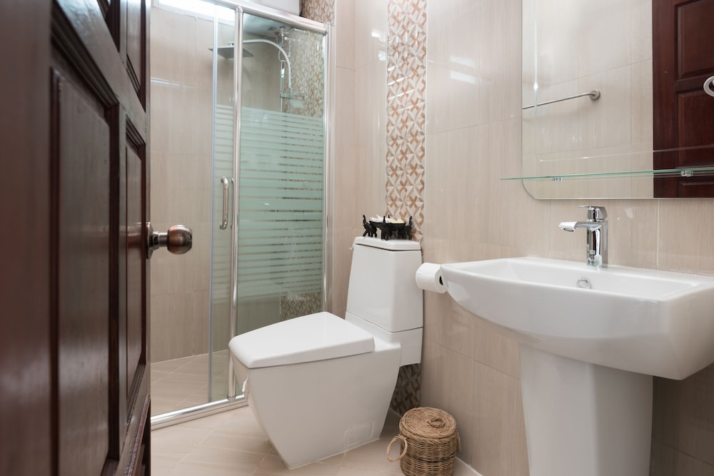 manorom chateau hotel