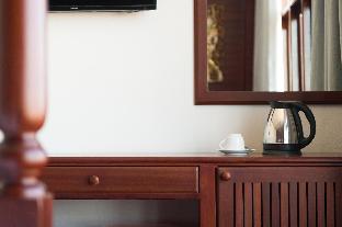 manorom chateau hotel