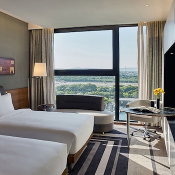 mingalar mandalay hotel