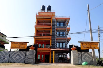 Park Treasure,In Sauraha,3 star
