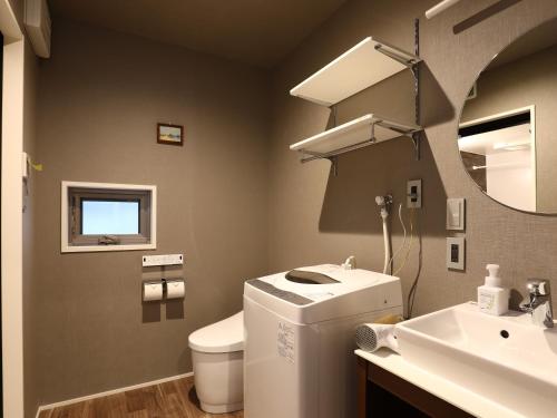 grand base hakataminami