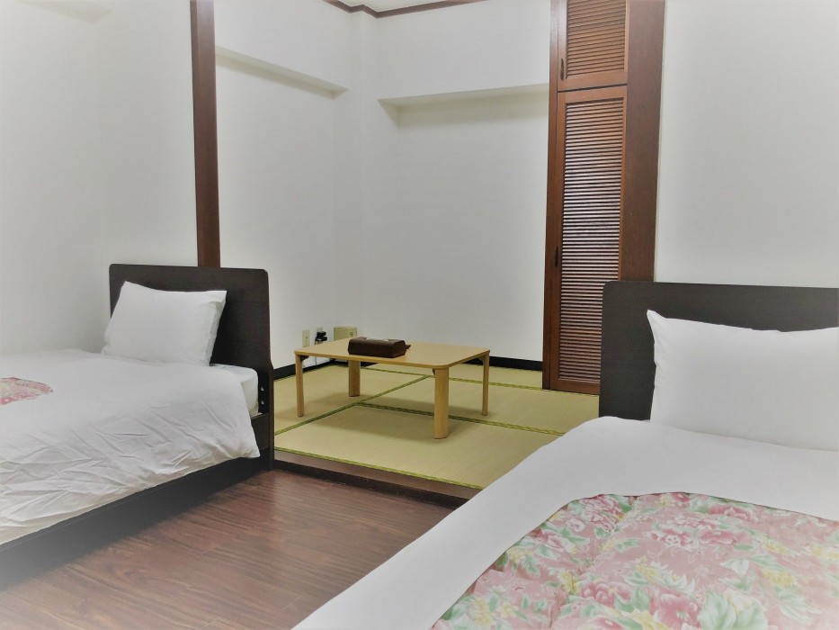 sunset hills inn naha