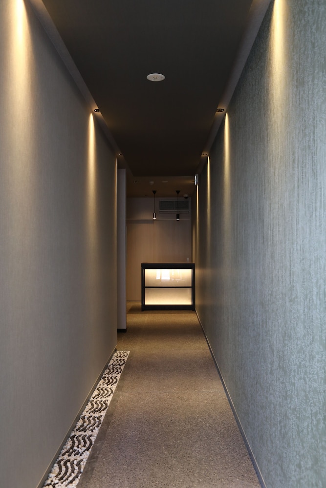 grand base hakata