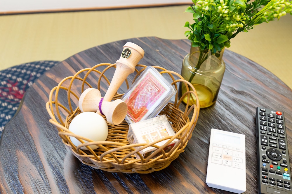 kagurazaka retro bar and hotel