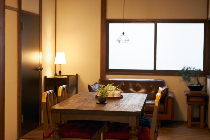 kagurazaka retro bar and hotel