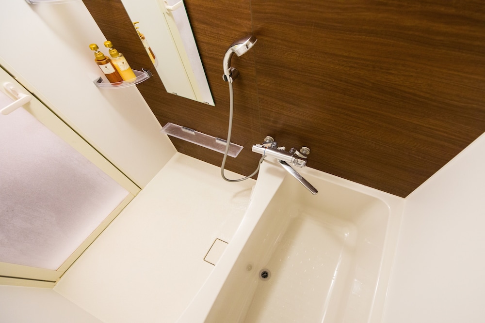 mr kinjo in asahibashi station square