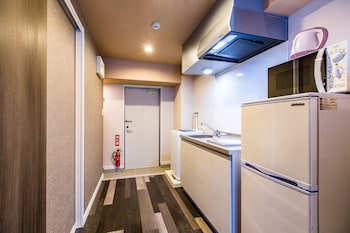 mr kinjo in asahibashi station square