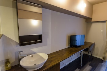 mr kinjo in asahibashi station square