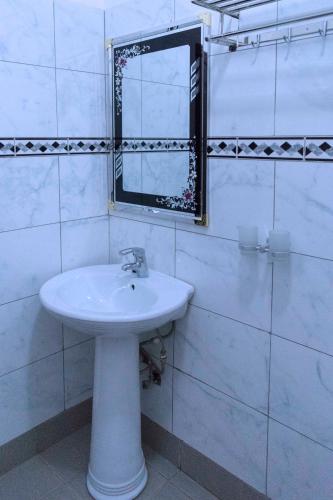 sibyangu standard hotel