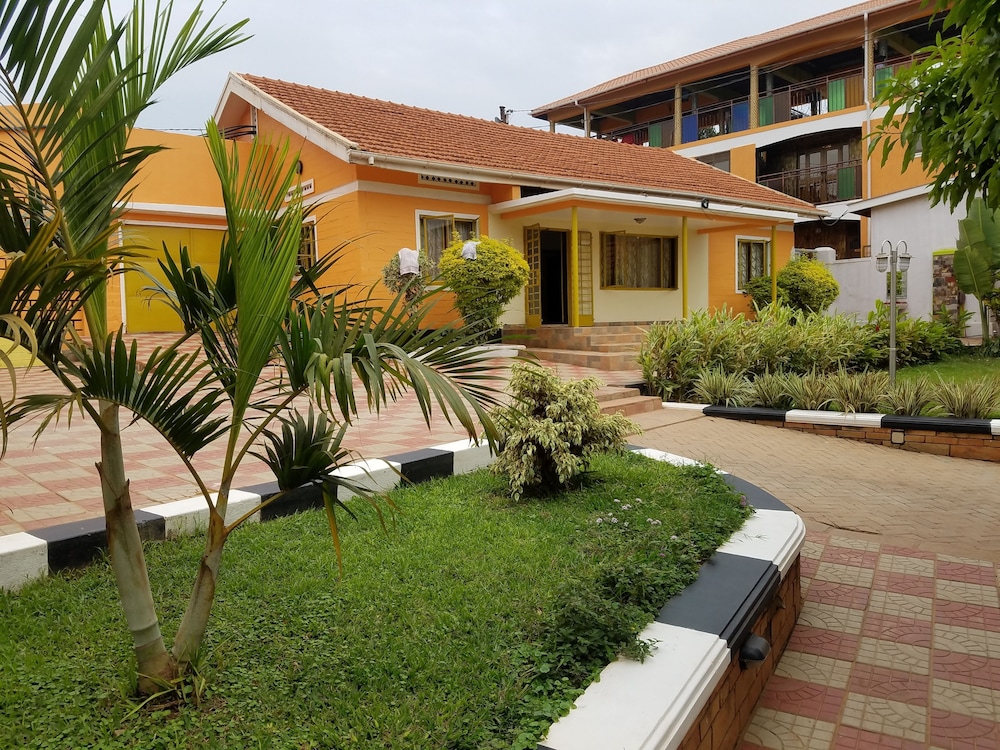 sibyangu standard hotel