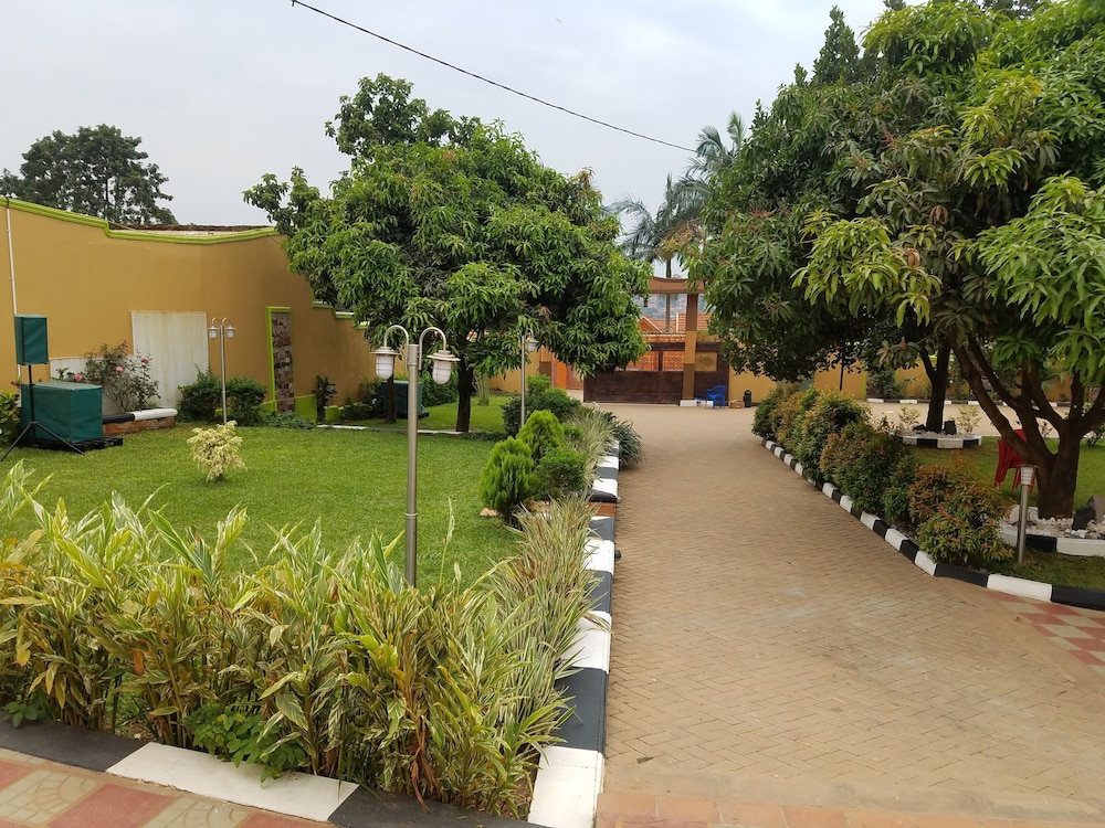 sibyangu standard hotel