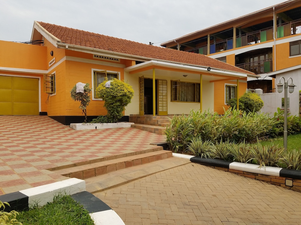 sibyangu standard hotel