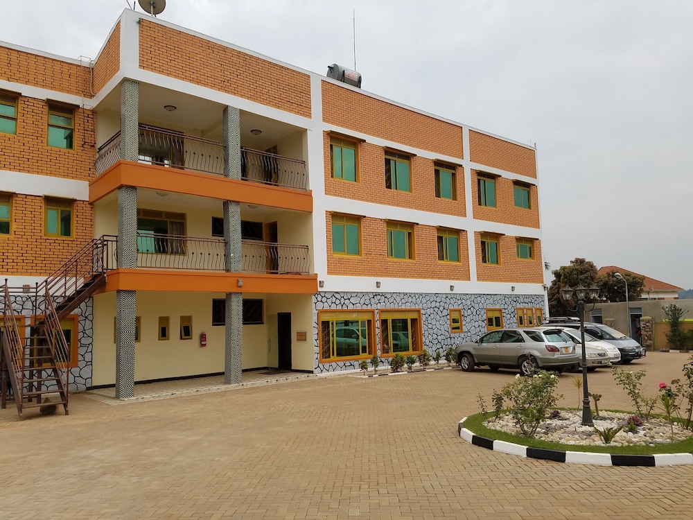 sibyangu standard hotel