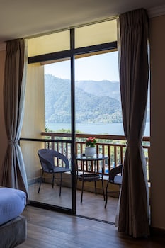 Fewa Corner,Near Ratna Mandir,2 star