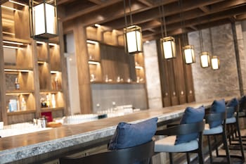 ramada plaza by wyndham chao fah