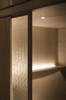 meander 1948 hostel taipei main station