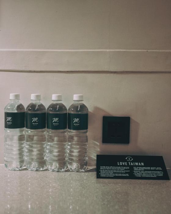 meander 1948 hostel taipei main station