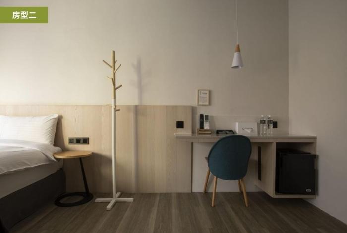 meander 1948 hostel taipei main station