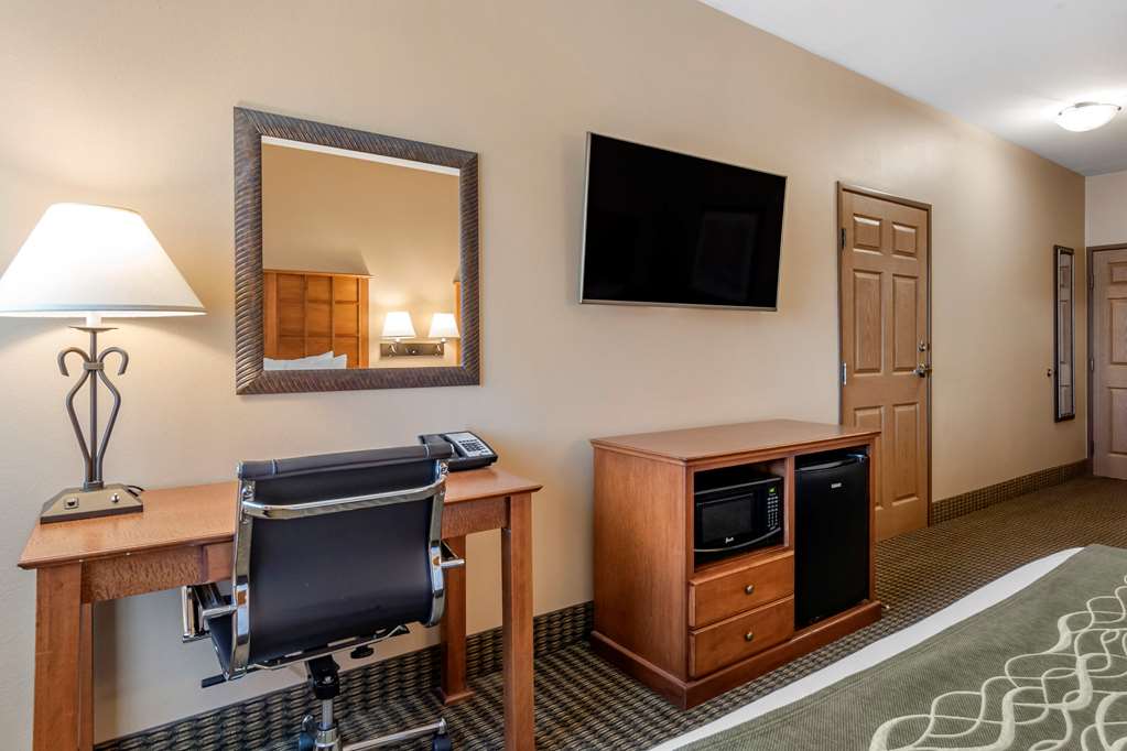 comfort inn and suites