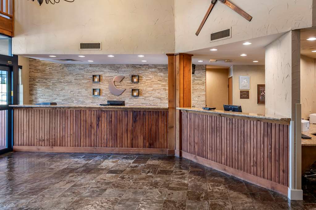 comfort inn and suites