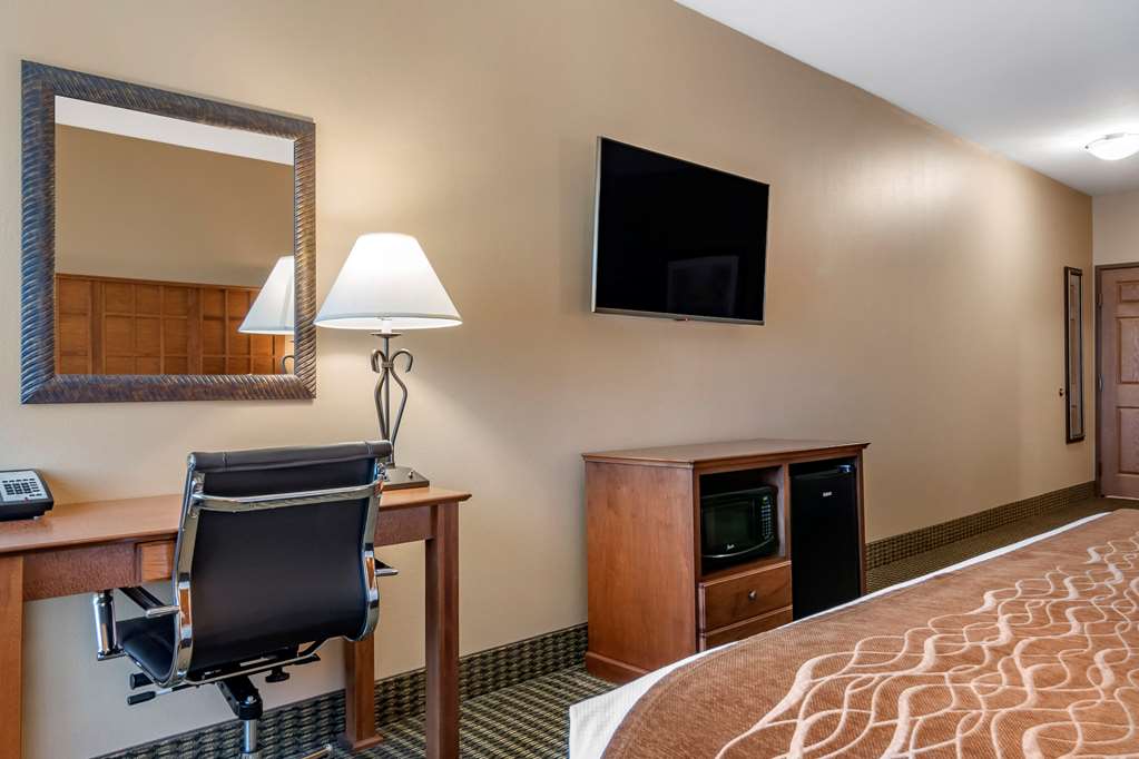 comfort inn and suites