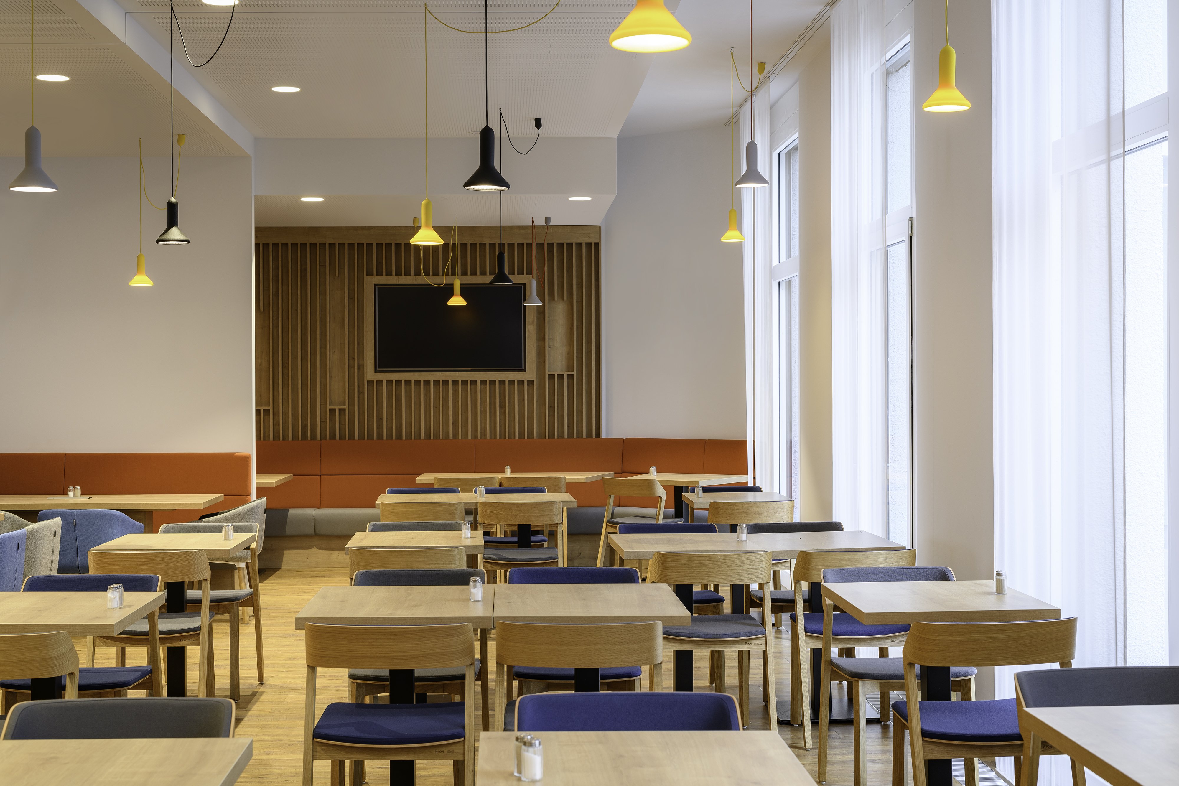 holiday inn express regensburg an ihg hotel