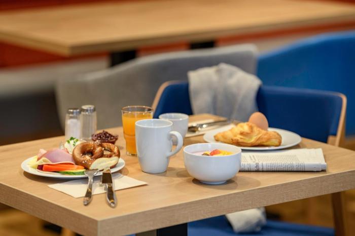 holiday inn express regensburg an ihg hotel