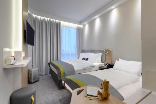 holiday inn express regensburg an ihg hotel