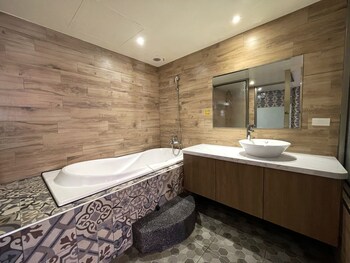 king and princess motel rende