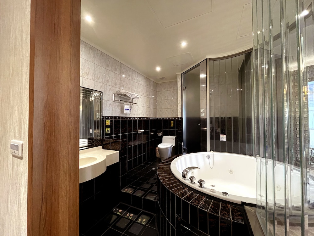 king and princess motel rende