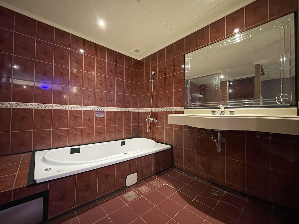 king and princess motel rende