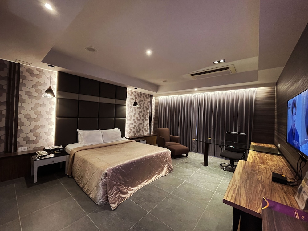 king and princess motel rende