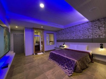 king and princess motel rende