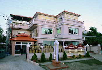 Fortune Bagan,Connected To The Airport,3 star