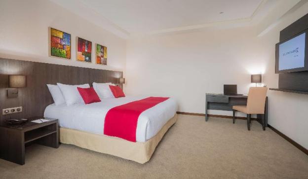 golden tulip royaume