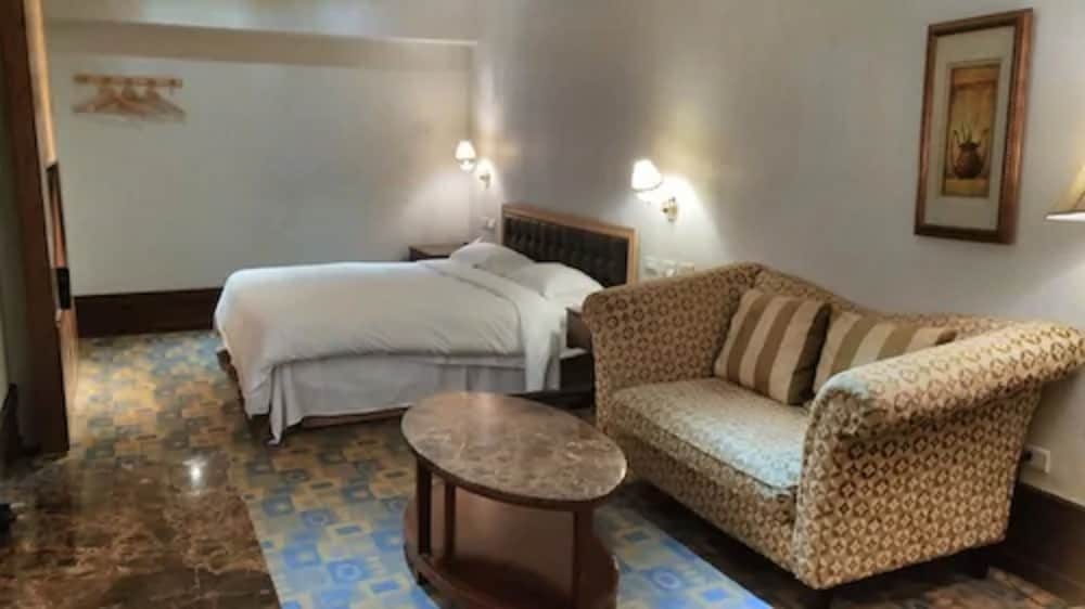 kai wei boutique hotel