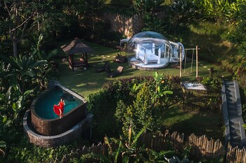 bubble hotel bali ubud glamping