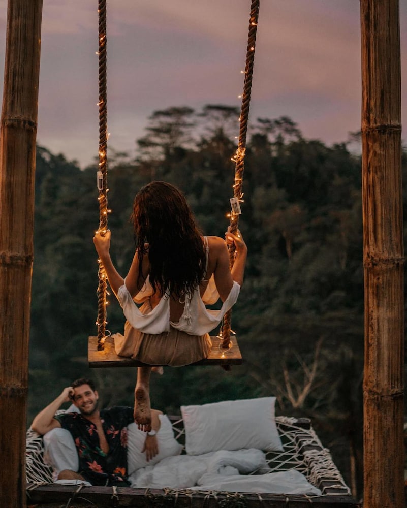 bubble hotel bali ubud glamping