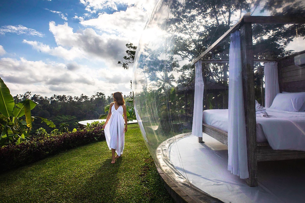 bubble hotel bali ubud glamping