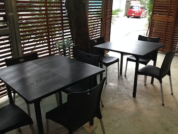 cinnamon airport residencies