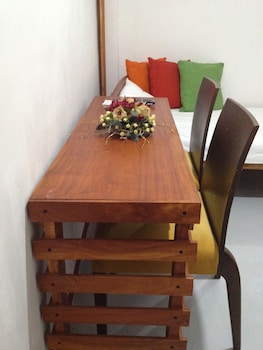 cinnamon airport residencies