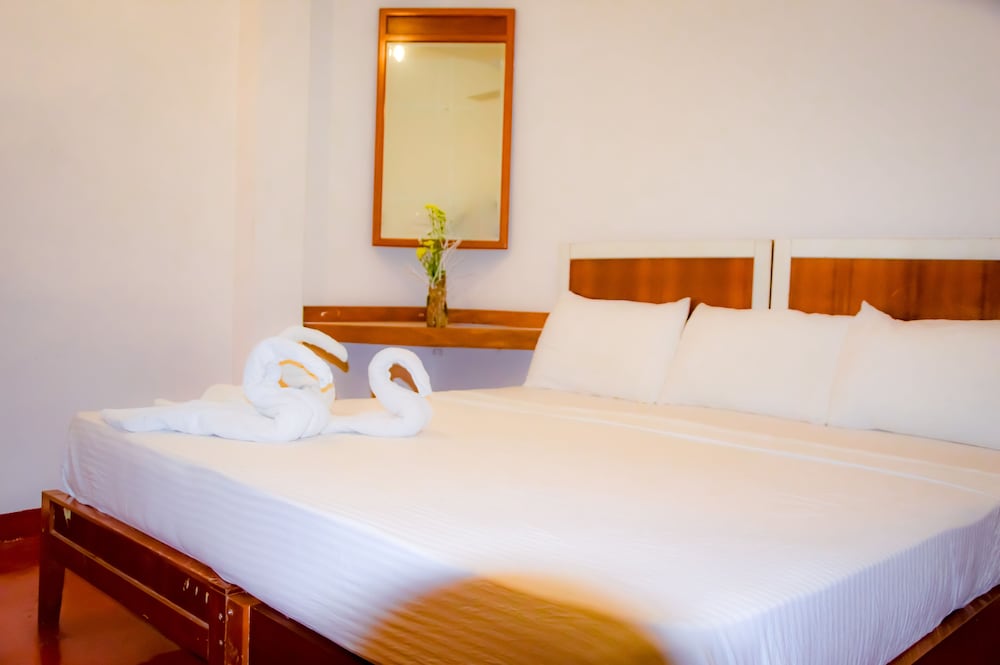 cinnamon airport residencies