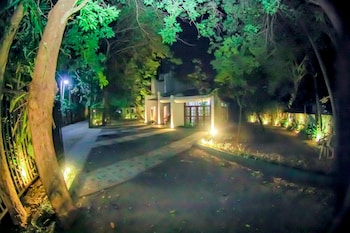 cinnamon airport residencies