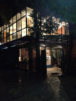 cinnamon airport residencies